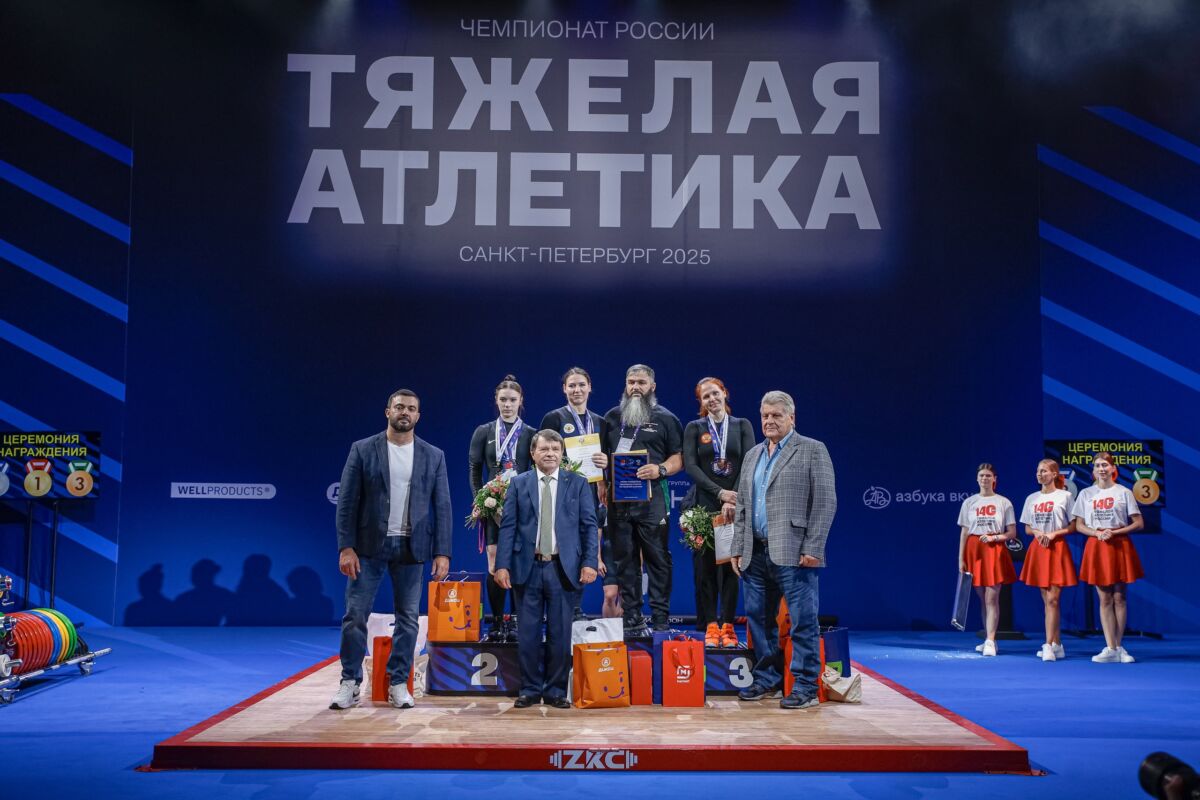 Анастасия Анзорова стала чемпионкой России по тяжелой атлетике