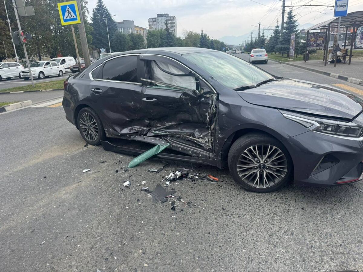Во Владикавказе в ДТП пострадали два человека